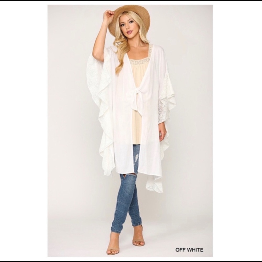 The Classic White Lace Trim Kimono